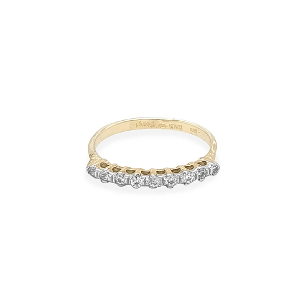 Nhẫn vàng đính đá zircon
