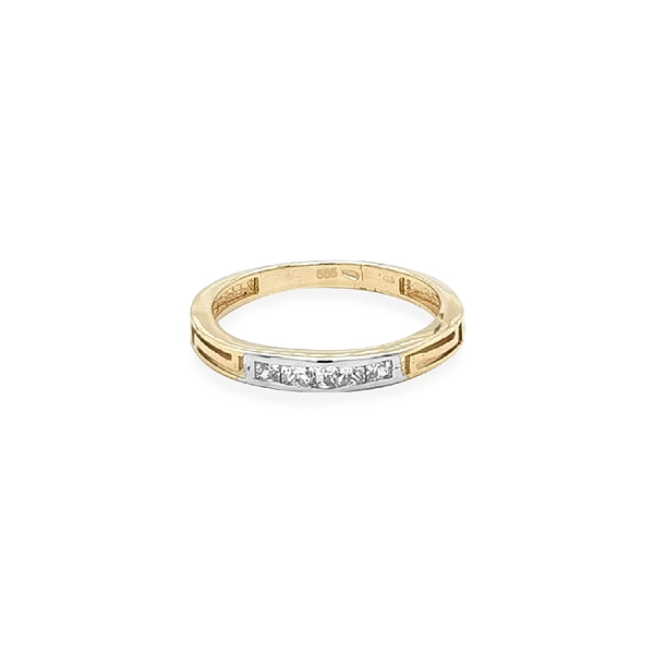 Nhẫn vàng đính đá zircon