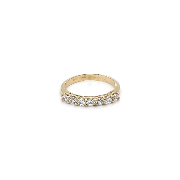Nhẫn vàng đính đá zircon