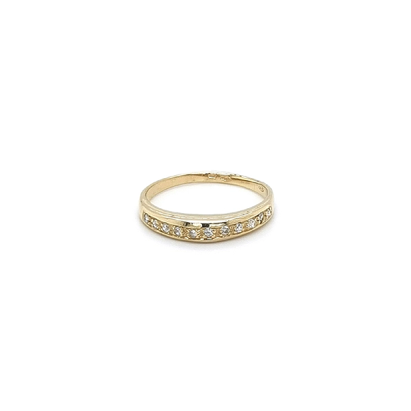 Nhẫn vàng đính đá zircon