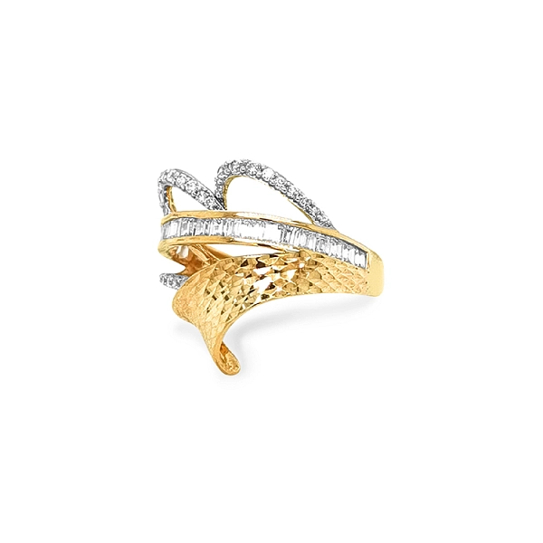 Nhẫn vàng đính đá zircon