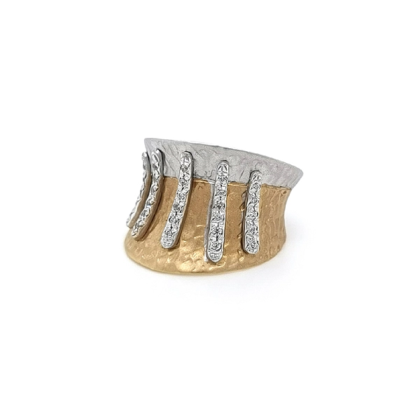 Nhẫn kết hợp vàng và zirconia