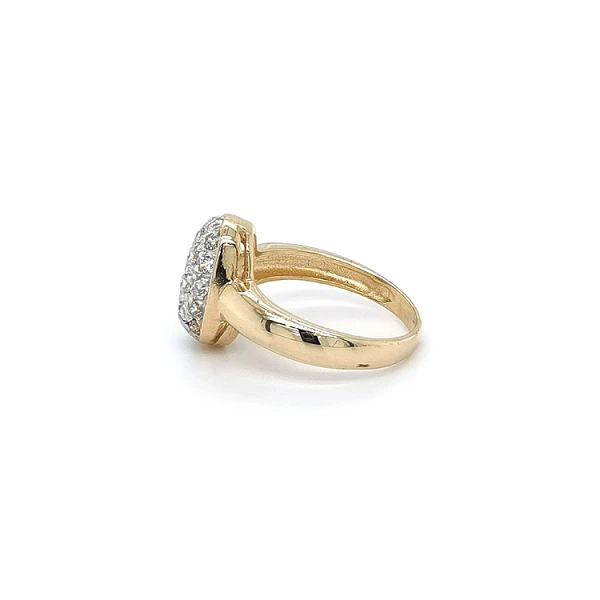Nhẫn vàng đính đá zircon