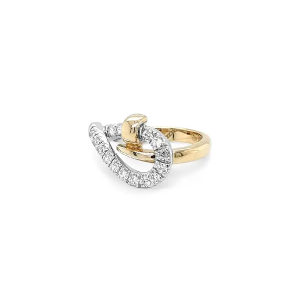 Nhẫn vàng đính đá zircon