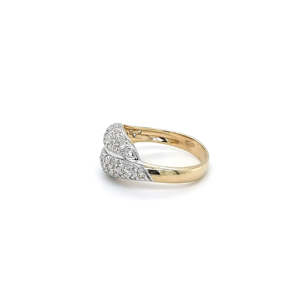 Nhẫn kết hợp vàng và zirconia