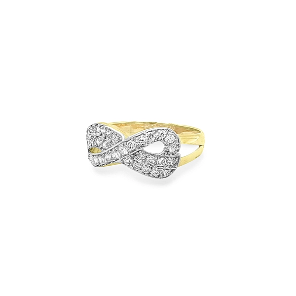 Nhẫn vàng đính đá zircon