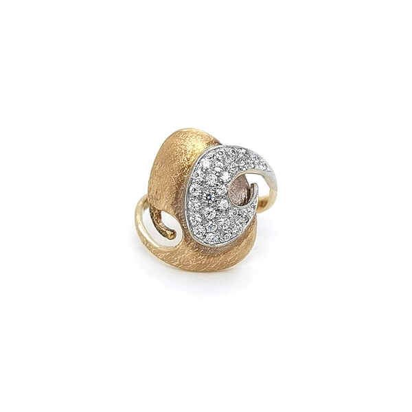 Nhẫn kết hợp vàng và zirconia