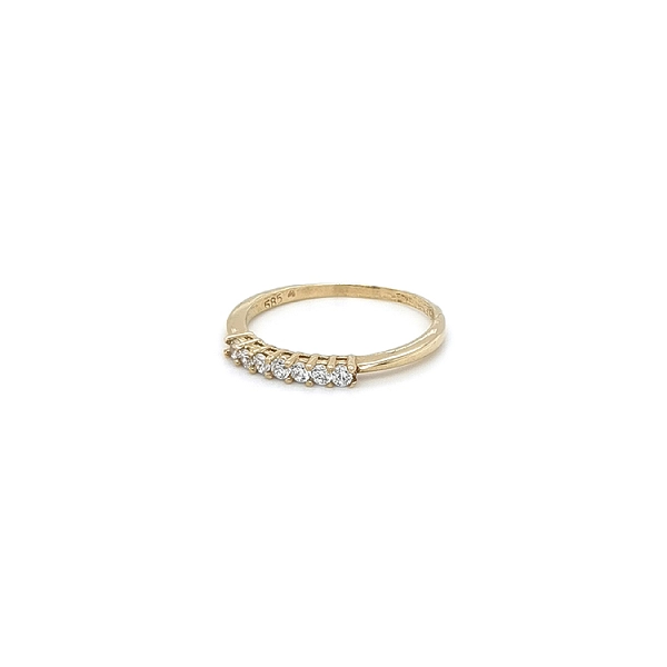 Nhẫn vàng đính đá zircon