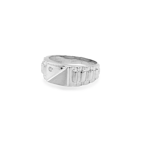 Nhẫn nam vàng với đá zircon
