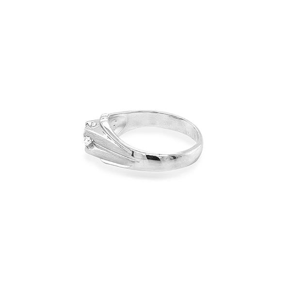 Nhẫn vàng đính đá zircon