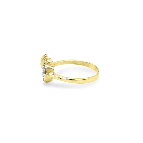 Nhẫn vàng đính đá zircon