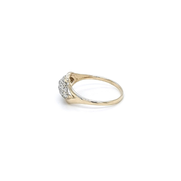 Nhẫn vàng đính đá zircon