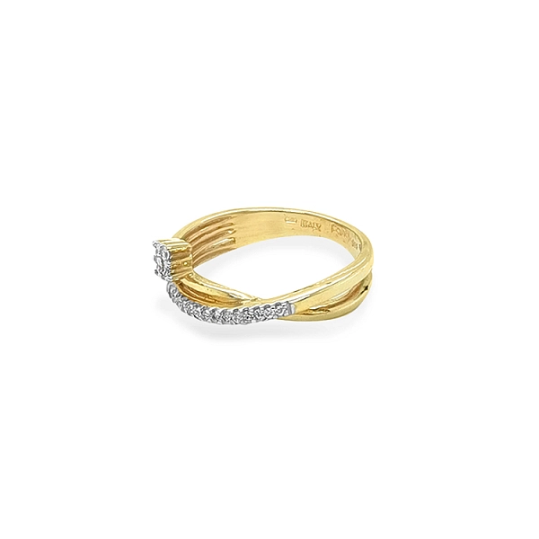 Nhẫn vàng đính đá zircon
