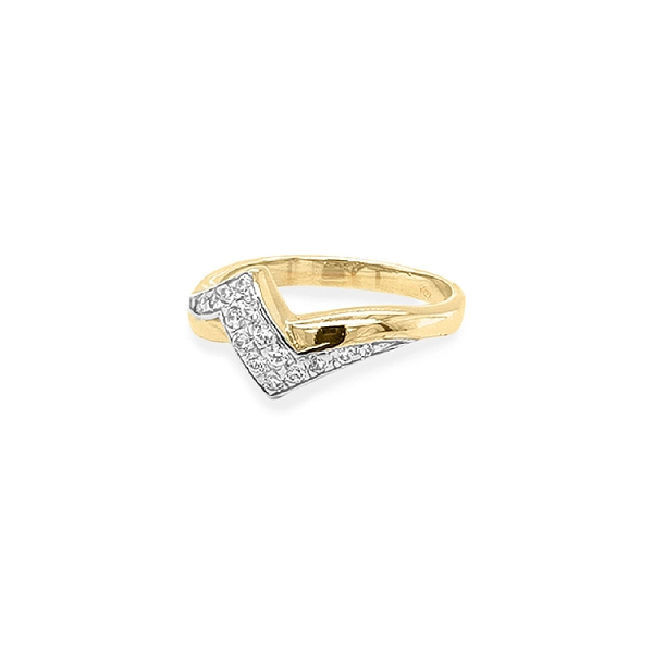 Nhẫn vàng đính đá zircon