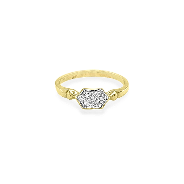 Nhẫn vàng đính đá zircon