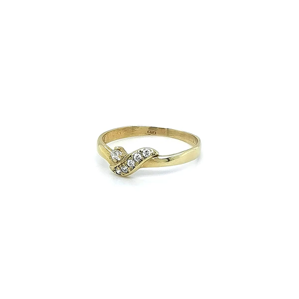 Nhẫn vàng đính đá zircon