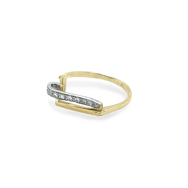 Nhẫn vàng đính đá zircon làm từ vàng kết hợp