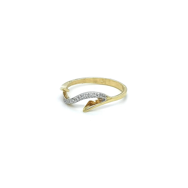 Nhẫn kết hợp vàng và zirconia