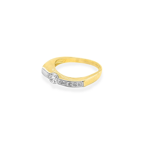 Nhẫn vàng đính đá zircon làm từ vàng kết hợp