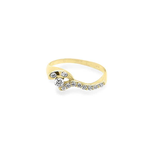 Nhẫn vàng đính đá zircon