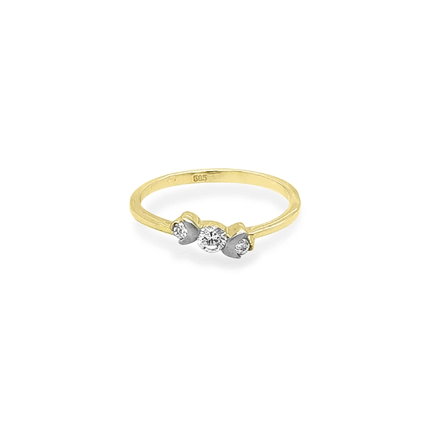 Nhẫn vàng đính đá zircon