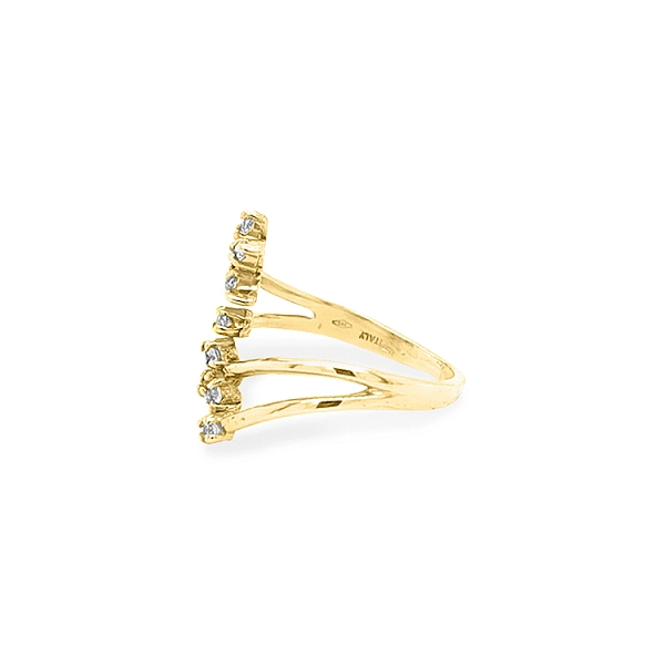 Nhẫn vàng đính đá zircon