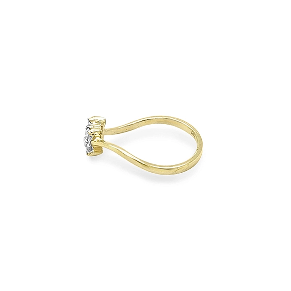 Nhẫn vàng đính đá zircon