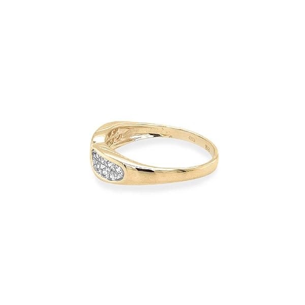 Nhẫn vàng đính đá zircon