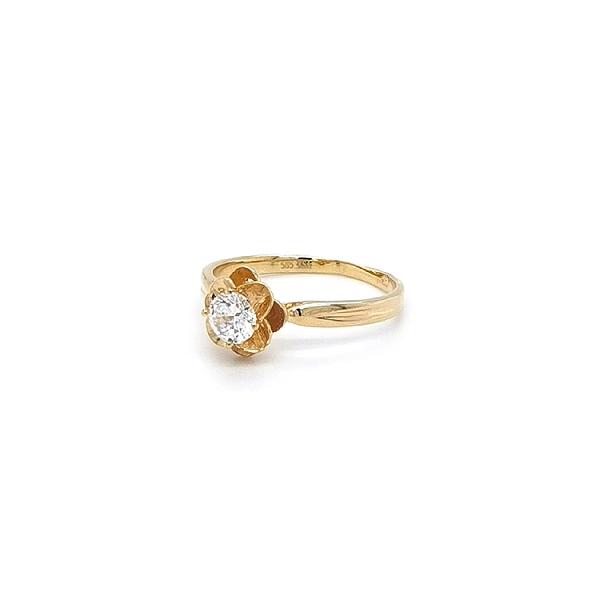 Nhẫn vàng đính đá zircon