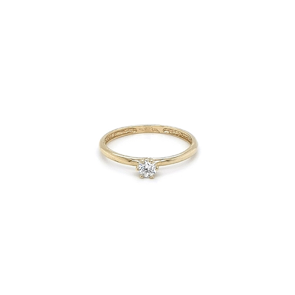 Nhẫn đính hôn bằng vàng với đá zircon