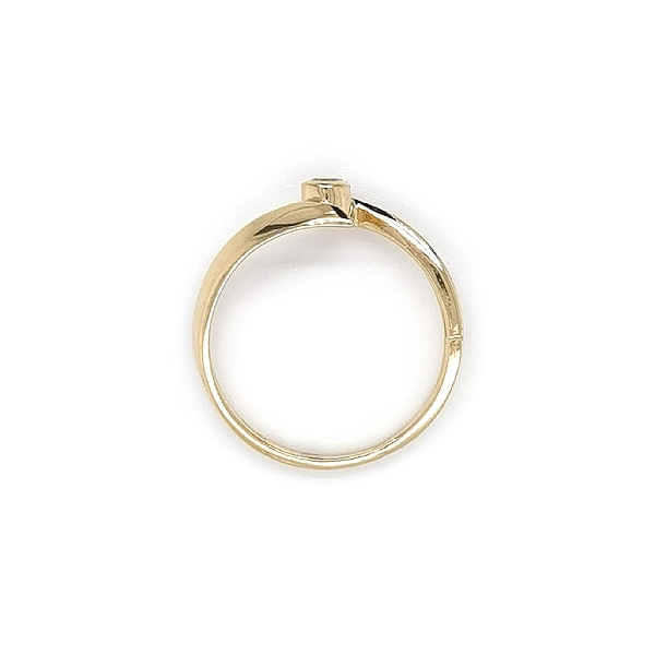 Nhẫn vàng đính đá zircon