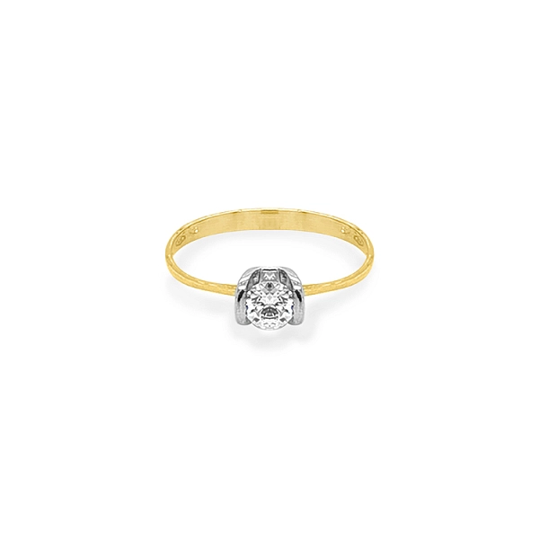 Nhẫn đính hôn bằng vàng với đá zircon