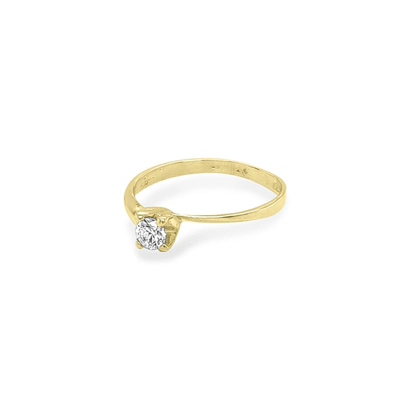 Nhẫn đính hôn bằng vàng với đá zircon