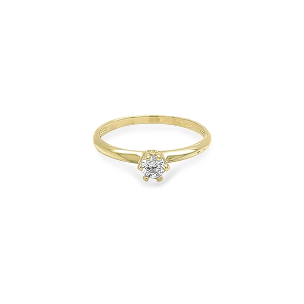 Nhẫn đính hôn bằng vàng với đá zircon