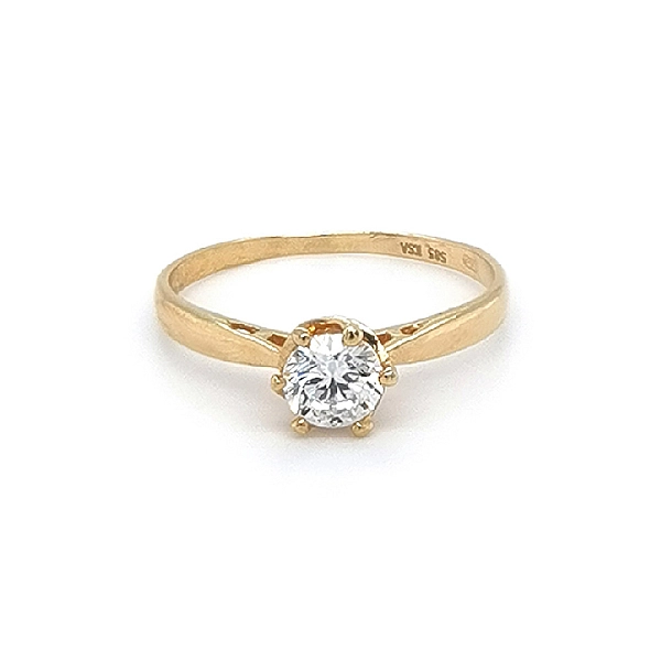 Nhẫn đính hôn bằng vàng với đá zircon