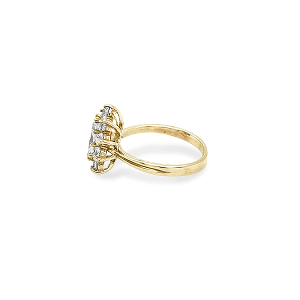 Nhẫn vàng đính đá zircon