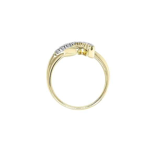 Nhẫn vàng đính đá zircon