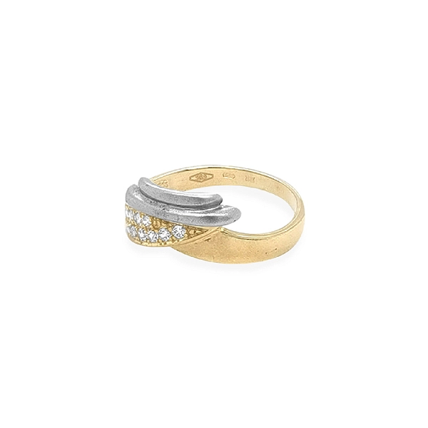 Nhẫn vàng đính đá zircon