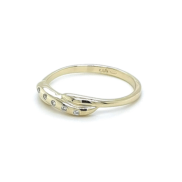Nhẫn vàng đính đá zircon