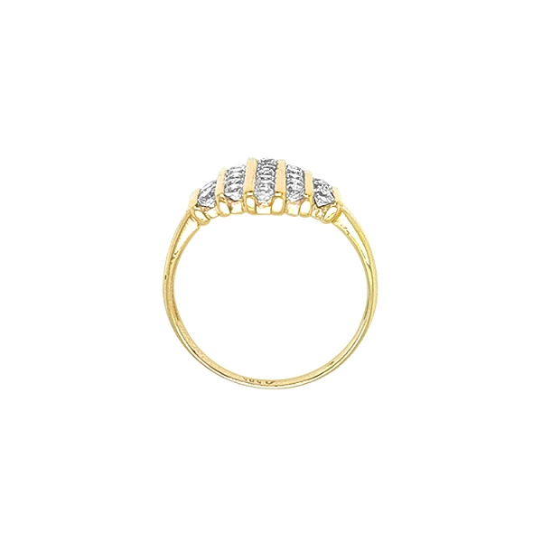 Nhẫn vàng đính đá zircon