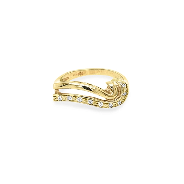 Nhẫn vàng đính đá zircon