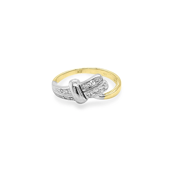 Nhẫn vàng đính đá zircon làm từ vàng kết hợp