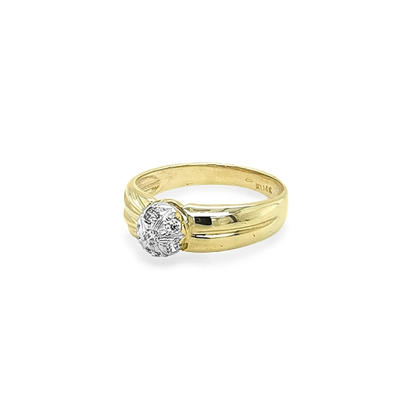 Nhẫn kết hợp vàng và zirconia