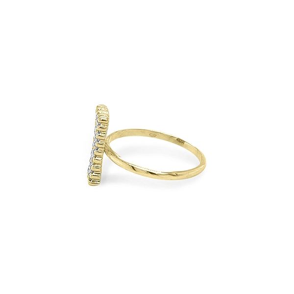 Nhẫn vàng đính đá zircon