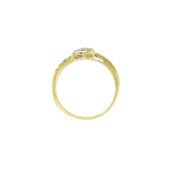 Nhẫn vàng đính đá zircon