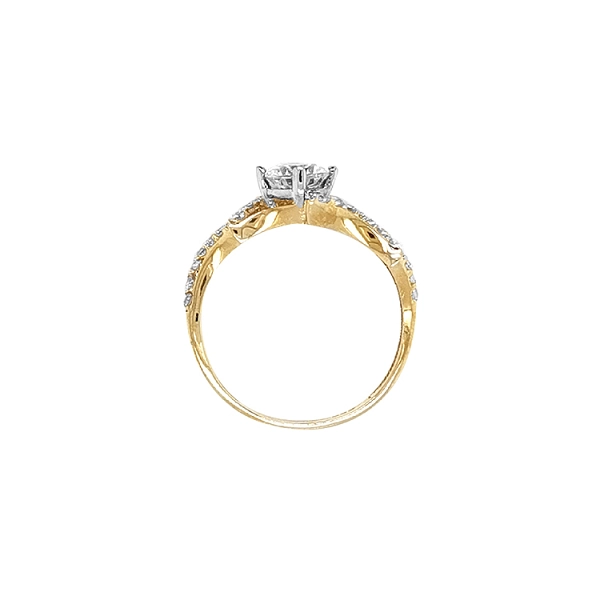 Nhẫn đính hôn bằng vàng với đá zircon