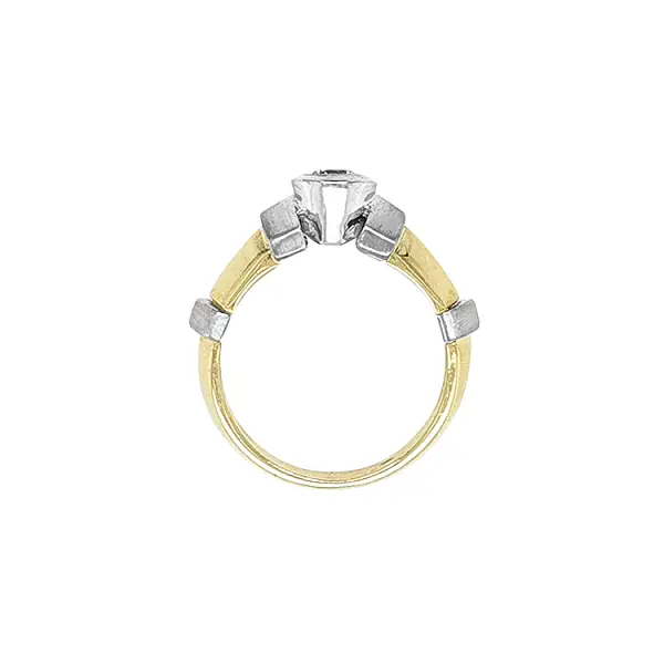 Nhẫn vàng đính zircon làm từ vàng kết hợp