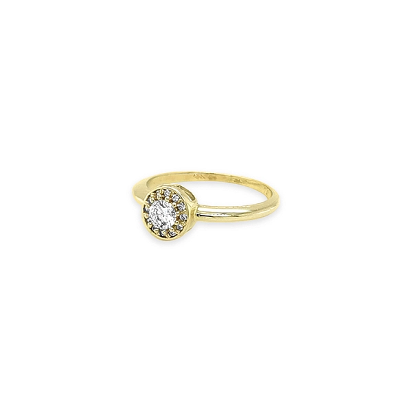 Nhẫn vàng đính đá cubic zirconia