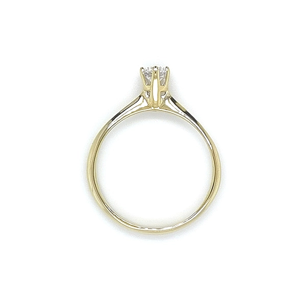 Nhẫn đính hôn bằng vàng với đá zircon