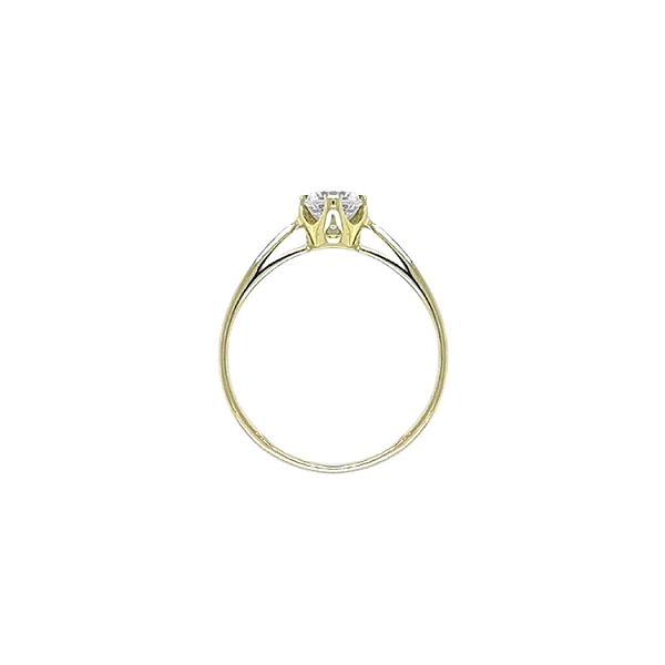 Nhẫn đính hôn bằng vàng có đá cubic zirconia